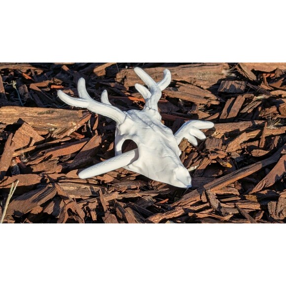 Deer Skull Hair Pin - Antler Hair Stick - Gothic Fantasy Wikka Cosplay Accessory - Picture 8 of 16